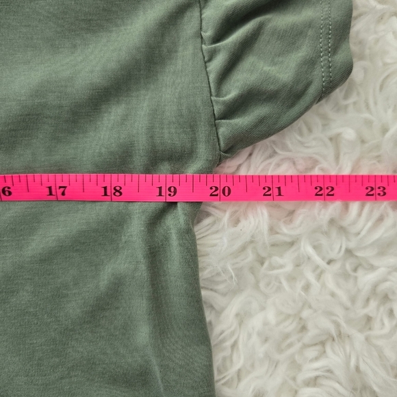 Lucky Brand Flowy Peplum Top. Size Small. Good preowned condition. - Picture 4 of 7